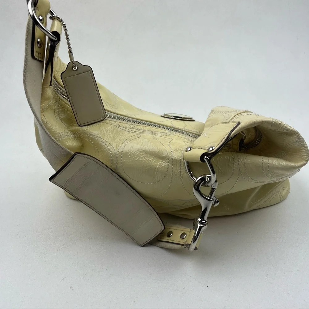 Coach Signature Light Cream Crinkled Patent Leather Zipper Hobo Shoulder